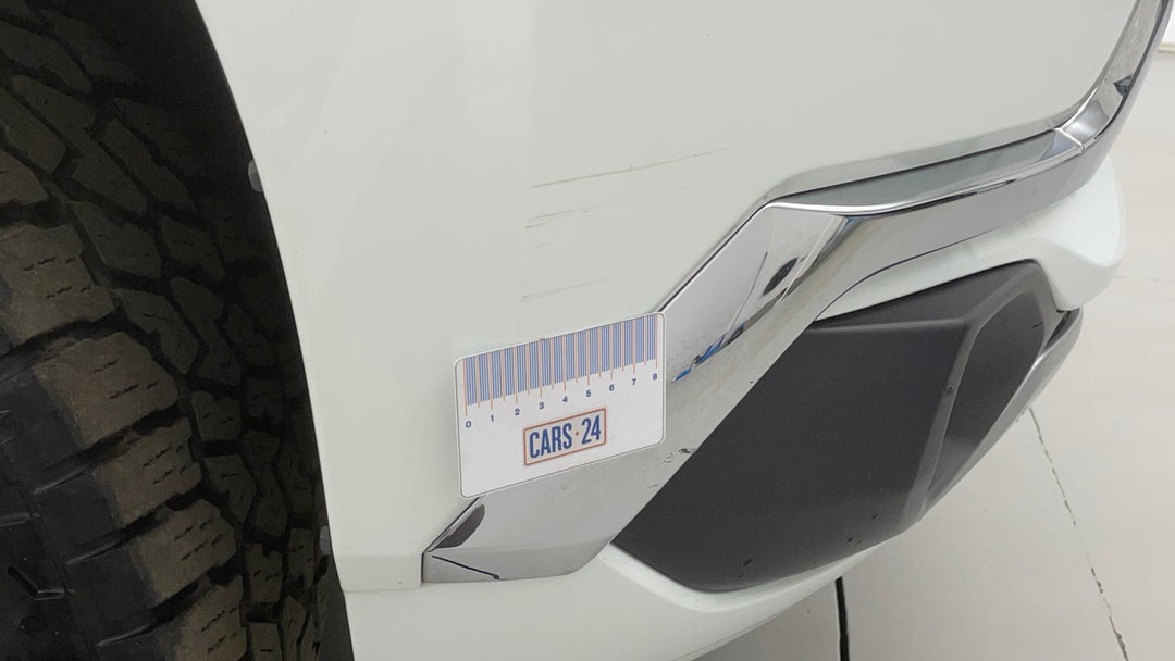 Bumper Front Scratch