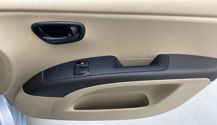 2012 Hyundai i10 ERA 1.1 IRDE, Petrol, Manual, 16,314 km, Driver Side Door Panels Control