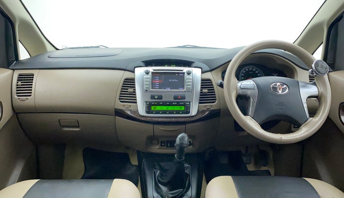 2015 Toyota Innova 2.5 VX 8 STR, Diesel, Manual, 83,333 km, Dashboard