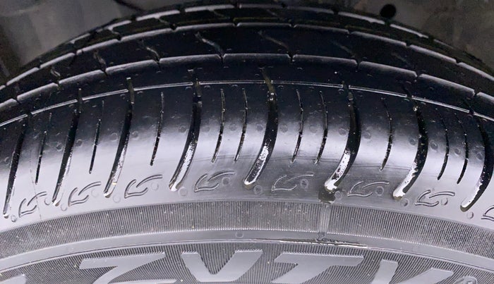 2019 Honda Amaze 1.2 SMT I VTEC, Petrol, Manual, 43,955 km, Left Front Tyre Tread