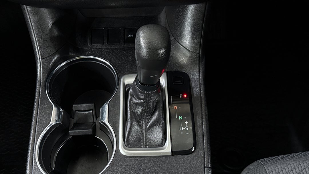 2019 Toyota Kluger Gx (4x2), Automatic, 105039 km, Gear Lever 