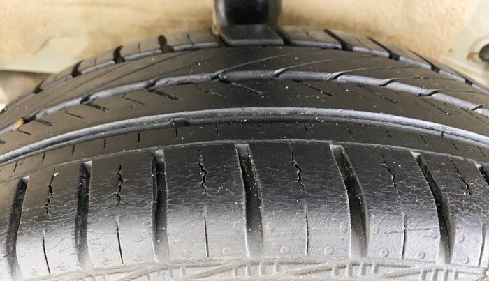 2018 Toyota Etios VX, Petrol, Manual, 16,485 km, Right Rear Tyre Tread
