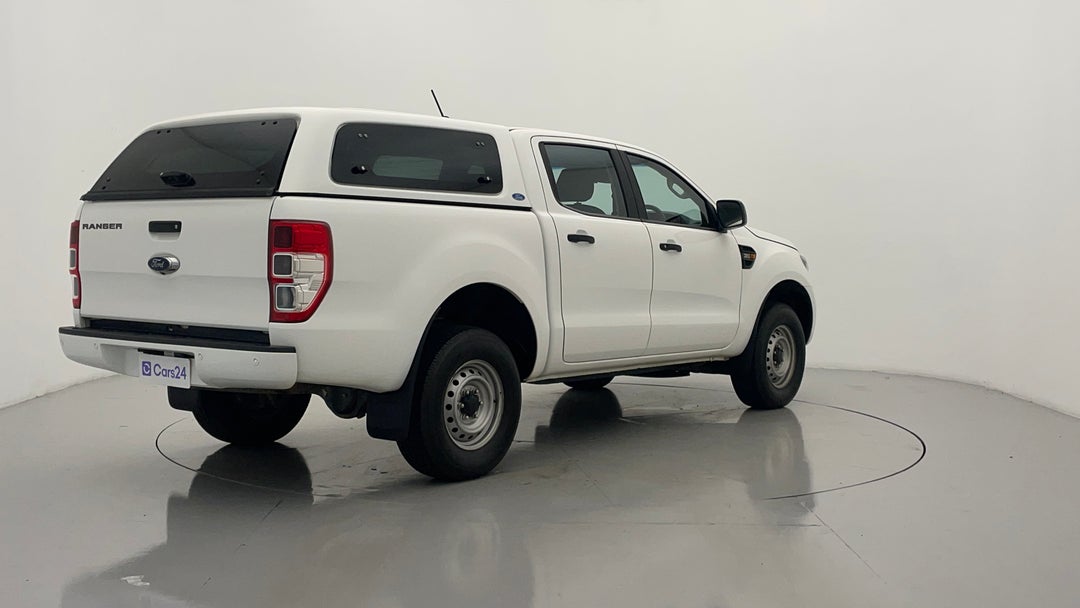 Right Back Diagonal (45- Degree) View