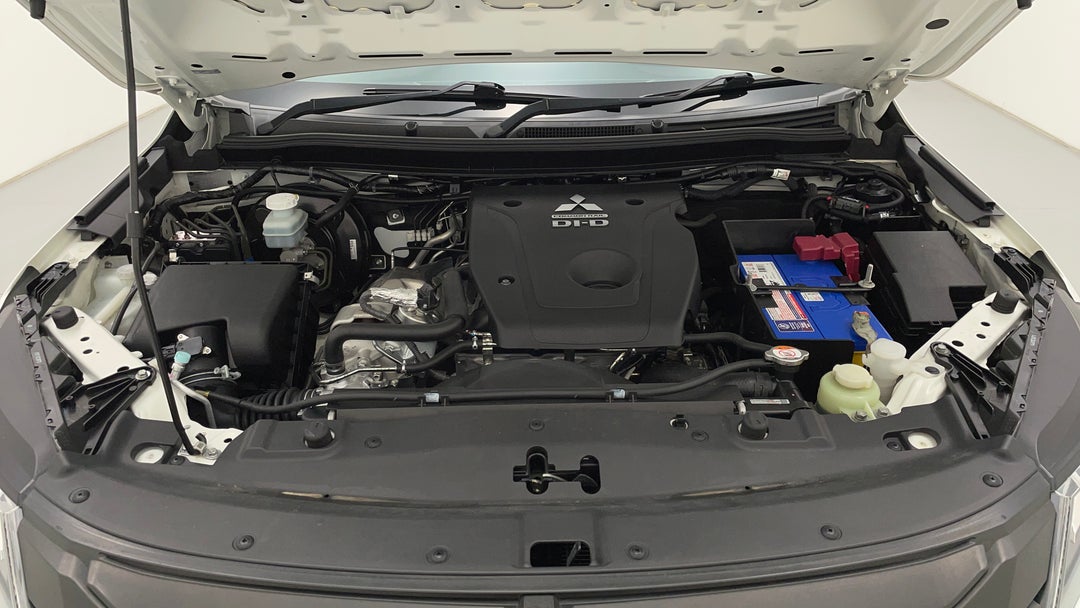 Open Bonnet (Engine)