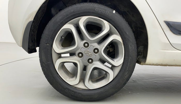 2018 Hyundai Elite i20 ASTA 1.2 DUAL TONE, Petrol, Manual, 27,636 km, Right Rear Wheel