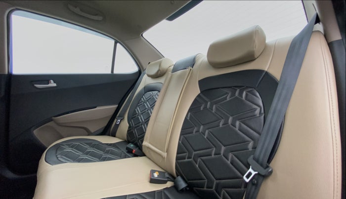 2017 Hyundai Xcent SX 1.2, Petrol, Manual, 57,230 km, Right Side Rear Door Cabin