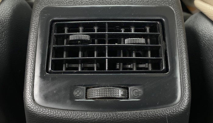 2017 Hyundai Xcent SX 1.2, Petrol, Manual, 57,230 km, Rear AC Vents
