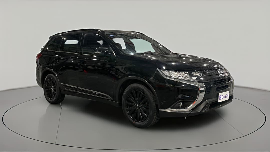 2020 Mitsubishi Outlander Black Edition 7 Seat (2WD), Automatic, 116086 km, Right Front Diagonal (45- Degree) View