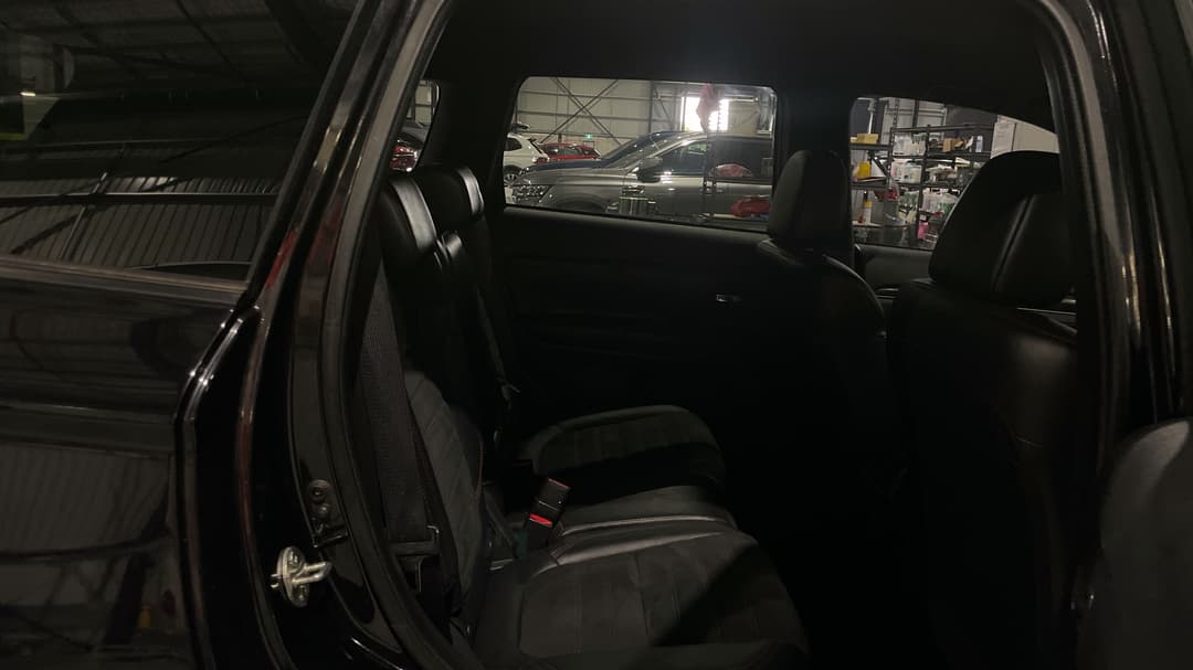 2020 Mitsubishi Outlander Black Edition 7 Seat (2WD), Automatic, 116086 km, Right Side Rear Door Cabin View