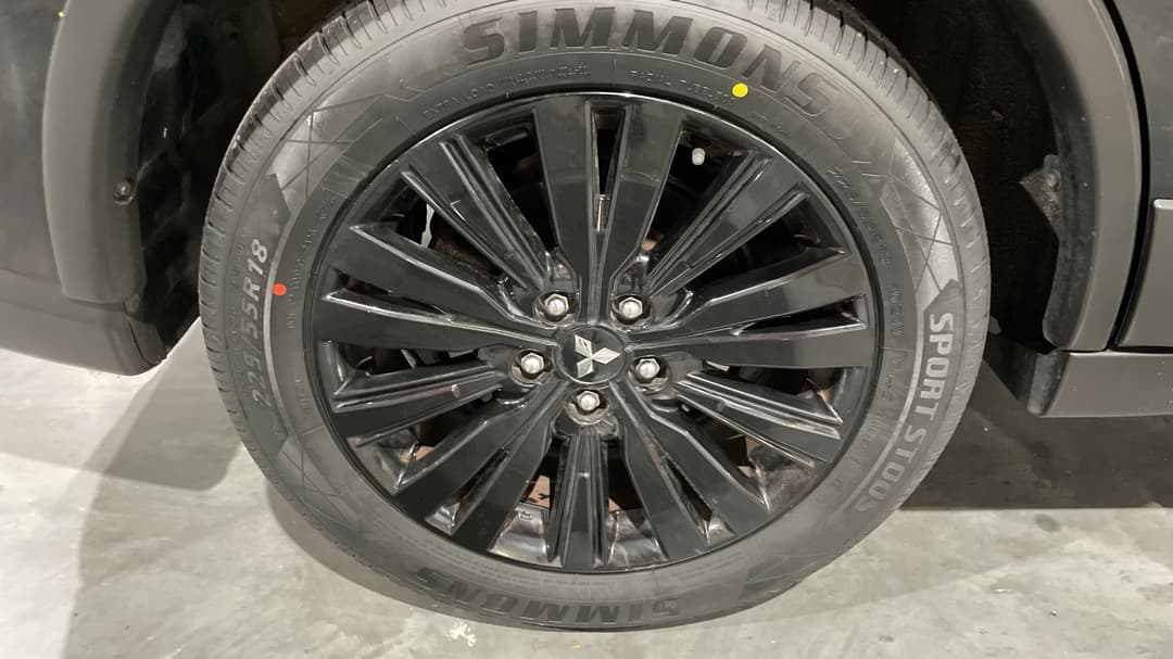 2020 Mitsubishi Outlander Black Edition 7 Seat (2WD), Automatic, 116086 km, Right Rear Wheel