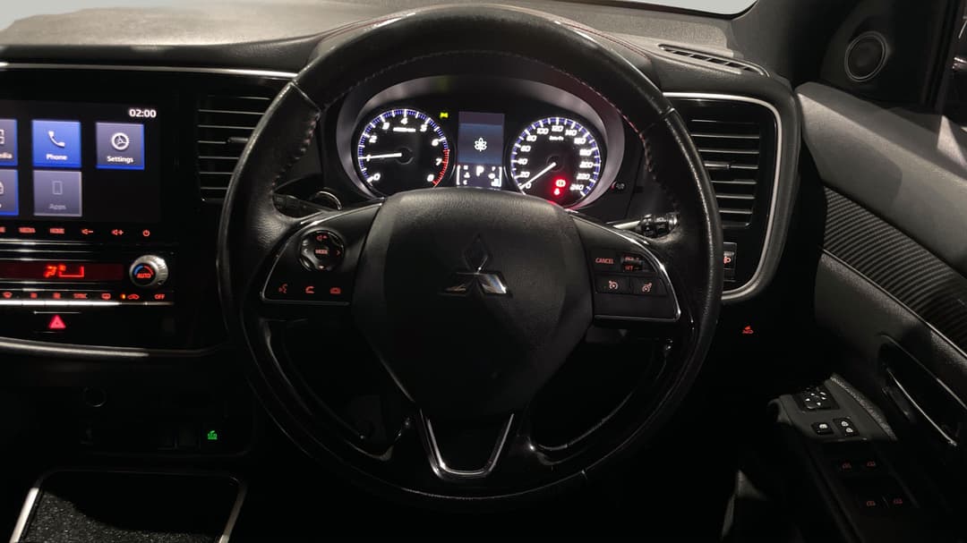 2020 Mitsubishi Outlander Black Edition 7 Seat (2WD), Automatic, 116086 km, Steering Wheel Close-up