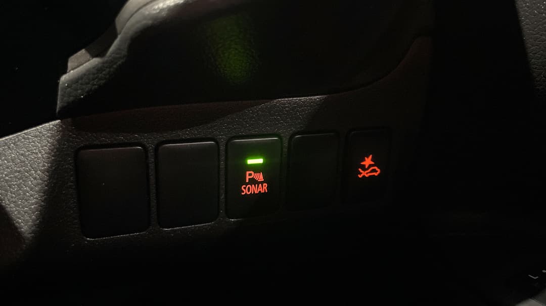 2020 Mitsubishi Outlander Black Edition 7 Seat (2WD), Automatic, 116086 km, Utility Switches/Buttons