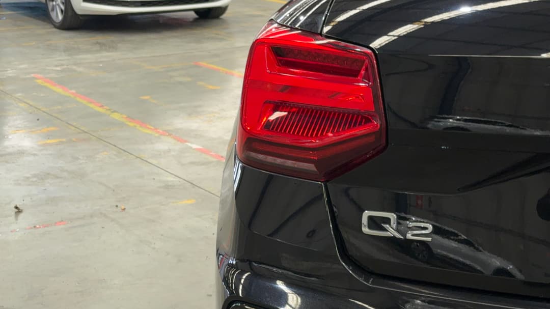 2021 Audi Q2 35 Tfsi Design (1.4 Tfsi), Automatic, 49109 km, Badge (Boot Left Side)