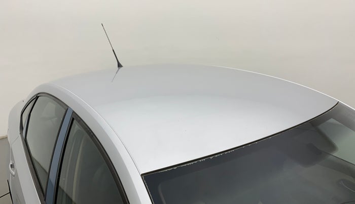 2011 Volkswagen Vento HIGHLINE 1.6 MPI, Petrol, Manual, 55,056 km, Roof