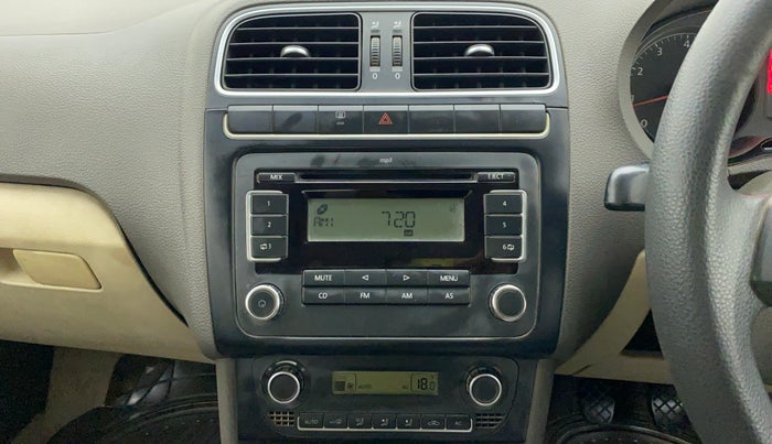 2011 Volkswagen Vento HIGHLINE 1.6 MPI, Petrol, Manual, 55,056 km, Air Conditioner
