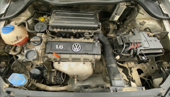 2011 Volkswagen Vento HIGHLINE 1.6 MPI, Petrol, Manual, 55,056 km, Open Bonet