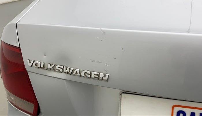 2011 Volkswagen Vento HIGHLINE 1.6 MPI, Petrol, Manual, 55,056 km, Dicky (Boot door) - Slightly dented