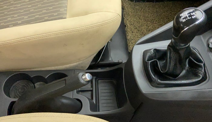 2018 Ford Figo Aspire 1.5 TREND DIESEL, Diesel, Manual, 31,934 km, Gear Lever
