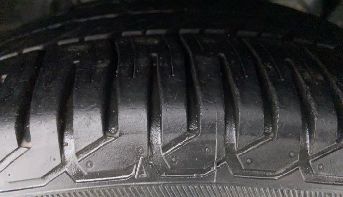 2018 Ford Figo Aspire 1.5 TREND DIESEL, Diesel, Manual, 31,934 km, Right Front Tyre Tread
