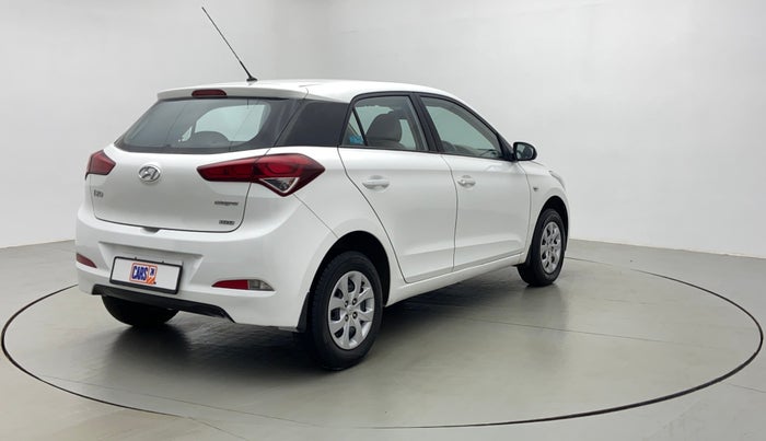 2014 Hyundai Elite i20 MAGNA 1.2, Petrol, Manual, 36,987 km, Right Back Diagonal (45- Degree) View