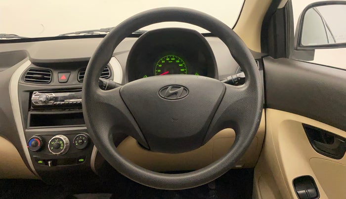2013 Hyundai Eon ERA +, Petrol, Manual, 33,723 km, Steering Wheel Close Up