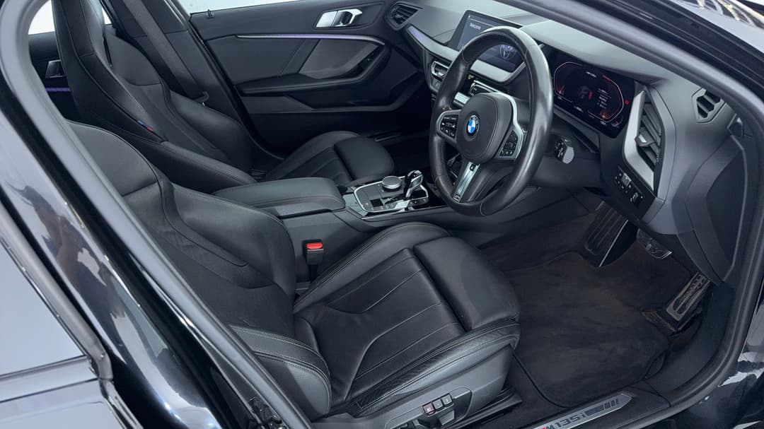 2019 BMW 1 M135i xDrive, Automatic, 65955 km, Right Side Front Door Cabin View