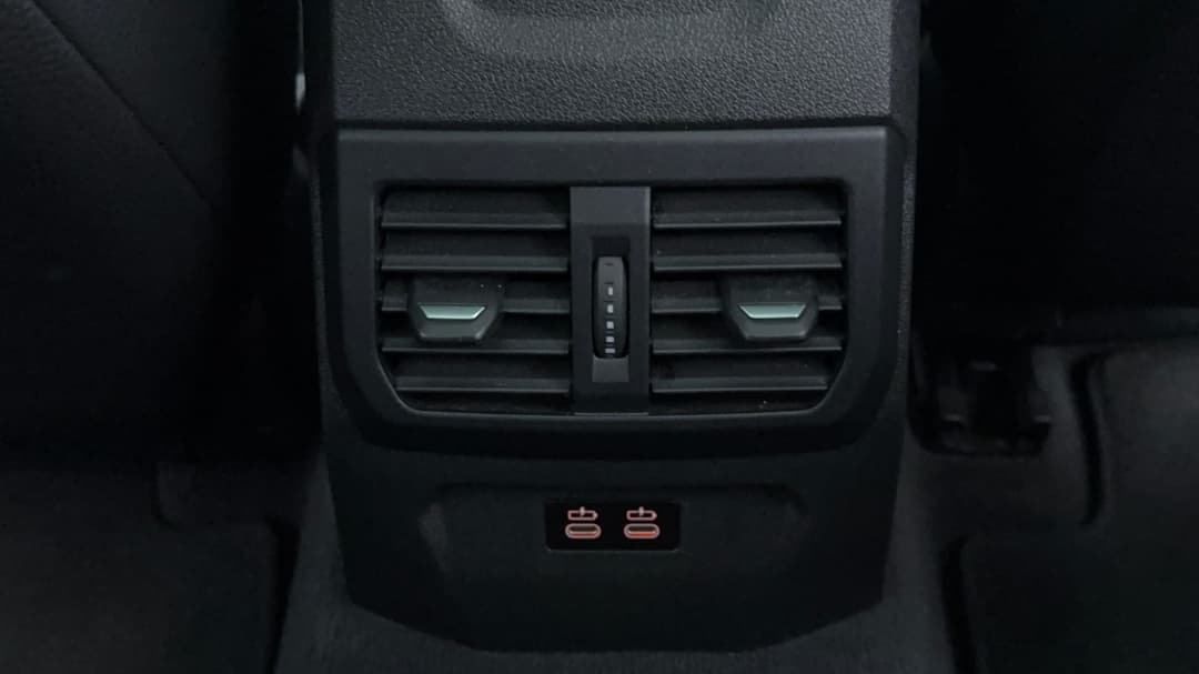 2019 BMW 1 M135i xDrive, Automatic, 65955 km, Rear A/C Vent