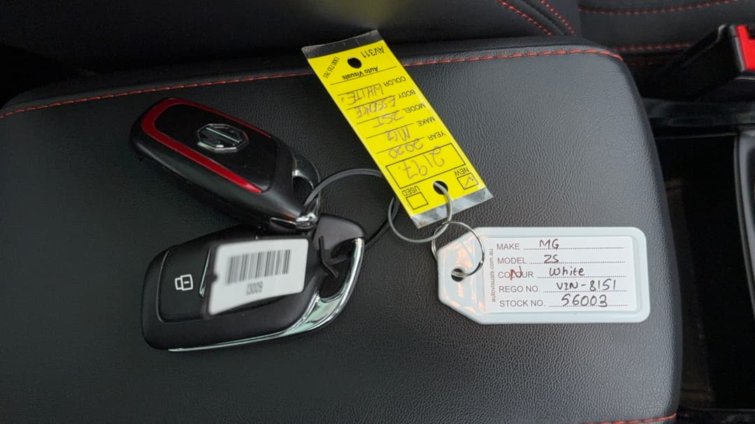 2020 MG Zst Essence, Automatic, 68716 km, Key Close-up