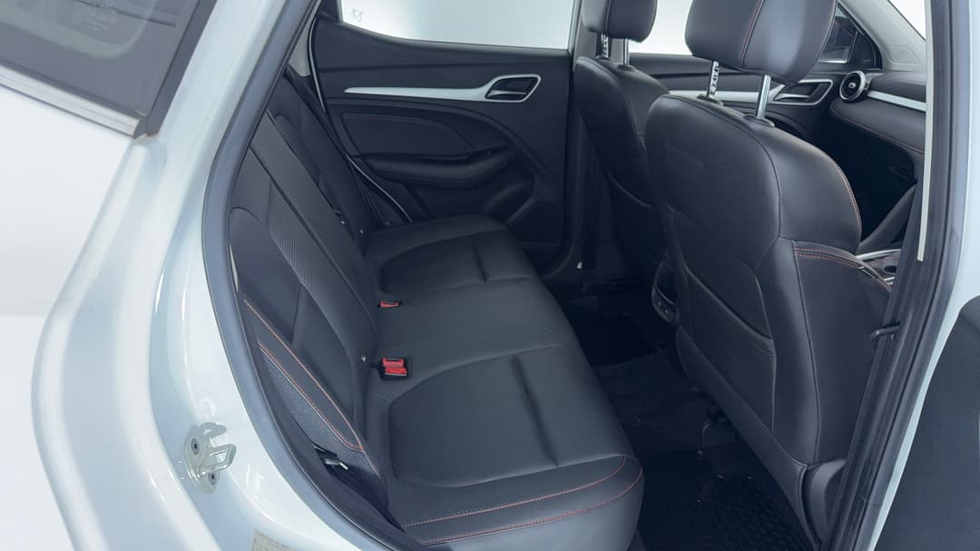 2020 MG Zst Essence, Automatic, 68716 km, Right Side Rear Door Cabin View