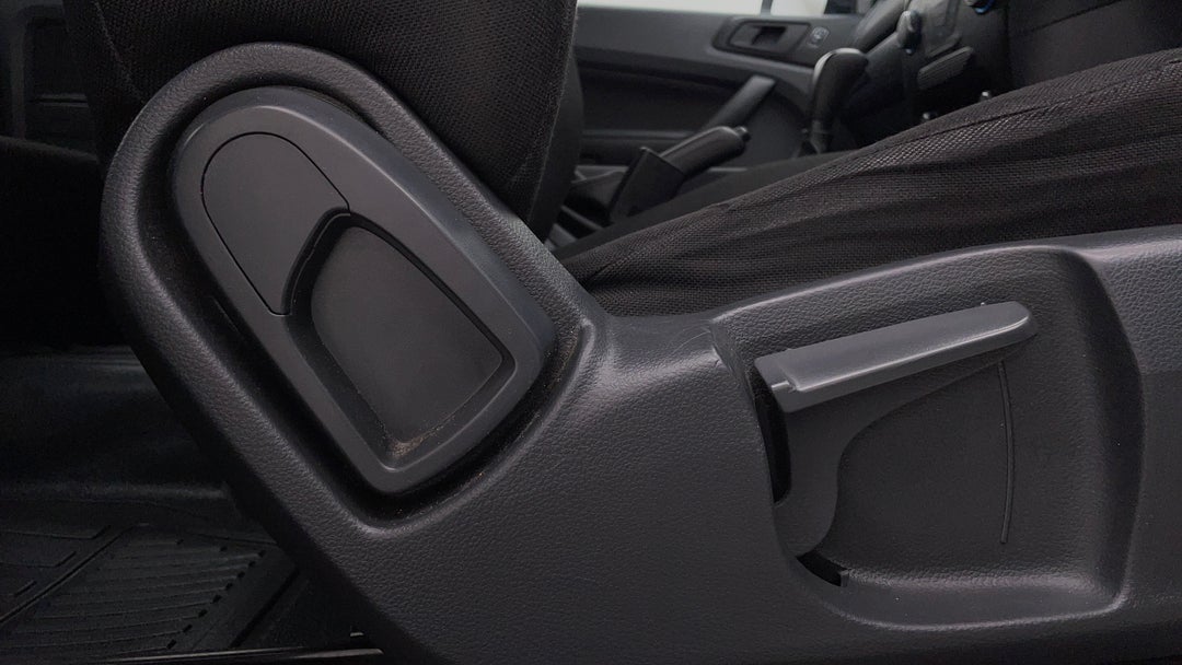 2017 Ford Ranger Xl 2.2 Hi-rider (4x2), Automatic, 92742 km, Drivers Side Adjustment Panel