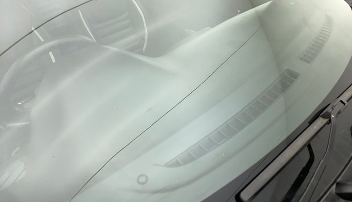 2016 Maruti Baleno DELTA PETROL 1.2, Petrol, Manual, 91,423 km, Front windshield - Minor spot on windshield
