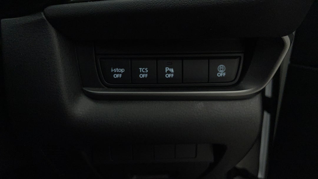 2023 Mazda CX-30 G20 Evolve (FWD), Automatic, 46588 km, Utility Switches/Buttons