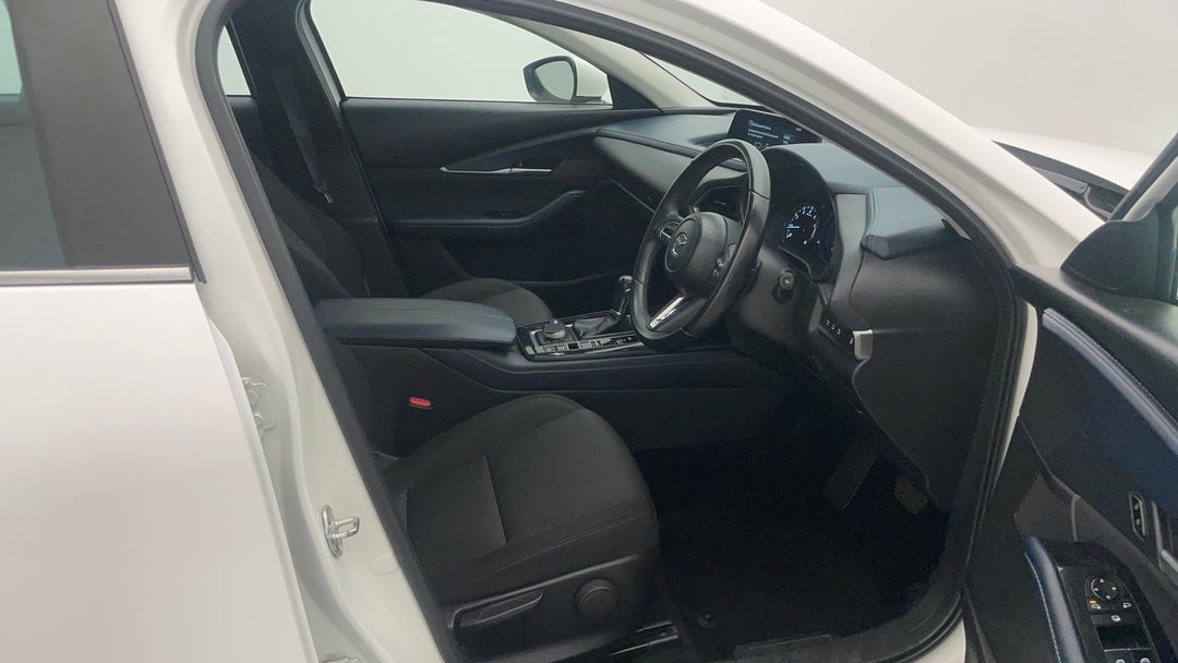 2023 Mazda CX-30 G20 Evolve (FWD), Automatic, 46588 km, Right Side Front Door Cabin View