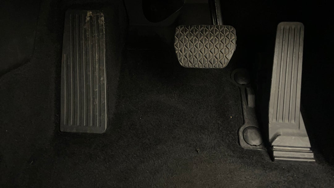 2023 Mazda CX-30 G20 Evolve (FWD), Automatic, 46588 km, Pedals and Footmat