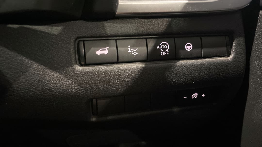 2023 Nissan Qashqai Ti, Automatic, 40252 km, Utility Switches/Buttons