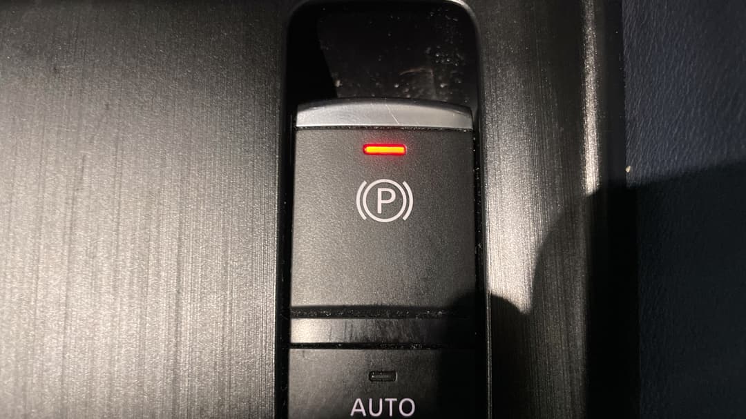2023 Nissan Qashqai Ti, Automatic, 40252 km, Handbrake