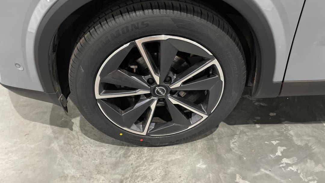 2023 Nissan Qashqai Ti, Automatic, 40252 km, Left Front Wheel