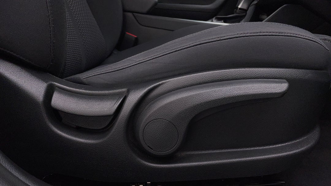 2019 Hyundai Sonata Active, Automatic, 44303 km, Drivers Side Adjustment Panel