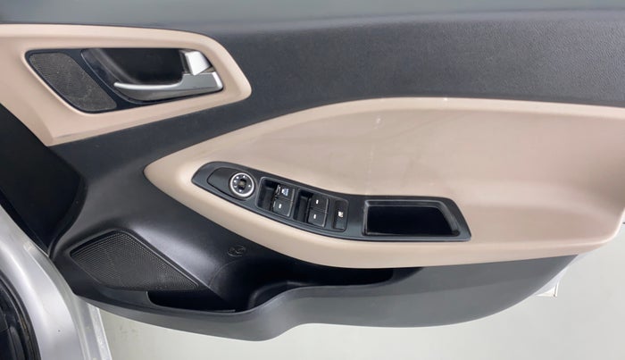 2015 Hyundai Elite i20 MAGNA 1.2, Petrol, Manual, 58,568 km, Driver Side Door Panels Control