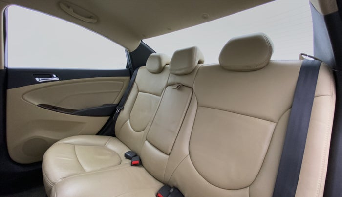 2012 Hyundai Verna FLUIDIC 1.6 SX VTVT, Petrol, Manual, 40,114 km, Right Side Rear Door Cabin