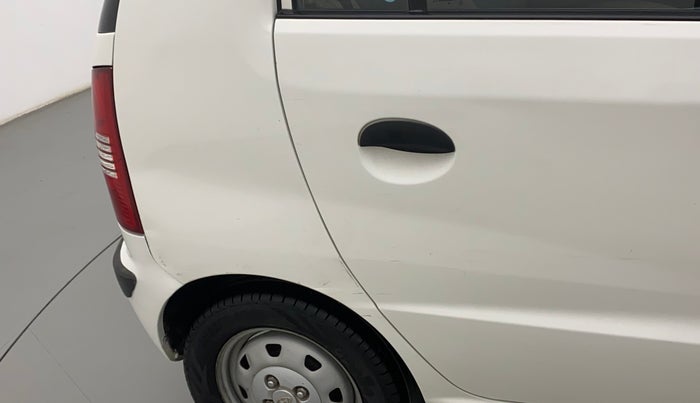 2014 Hyundai Santro Xing GL PLUS, Petrol, Manual, 1,00,072 km, Right quarter panel - Slightly dented