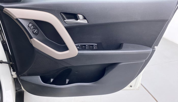 2017 Hyundai Creta SX PLUS AT 1.6 DIESEL, Diesel, Automatic, 82,642 km, Driver Side Door Panels Control