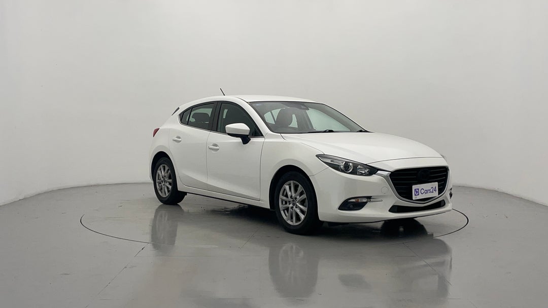 Right Front Diagonal (45- Degree) View