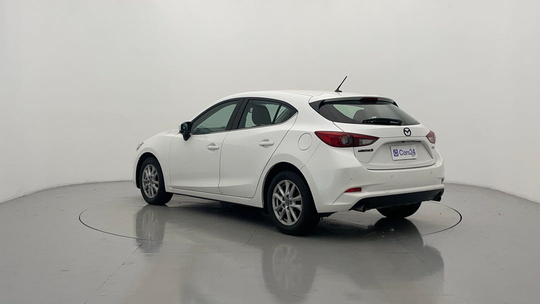 Left Back Diagonal (45- Degree) View