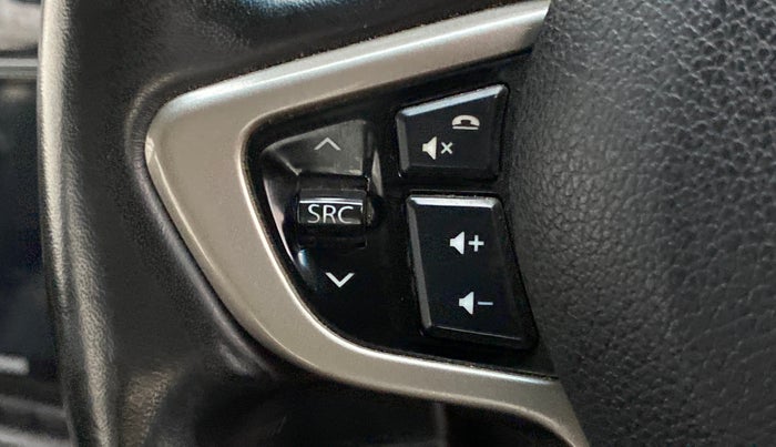 2018 Tata Hexa Varicor 400 XTA, Diesel, Automatic, 45,372 km, Steering wheel - Sound system control not functional