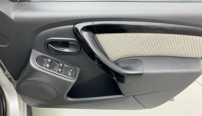 2015 Renault Duster RXL PETROL, Petrol, Manual, 56,809 km, Driver Side Door Panels Control