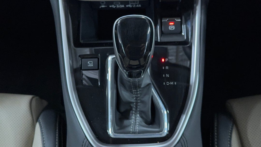 2024 Subaru Outback AWD Touring Xt, Automatic, 14269 km, Gear Lever 