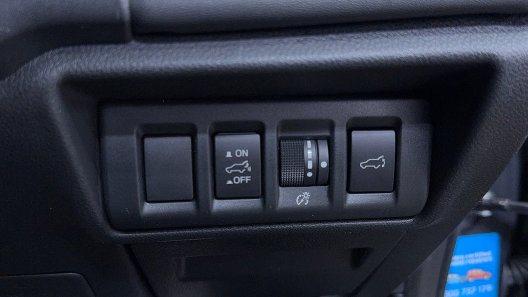 2024 Subaru Outback AWD Touring Xt, Automatic, 14269 km, Utility Switches/Buttons