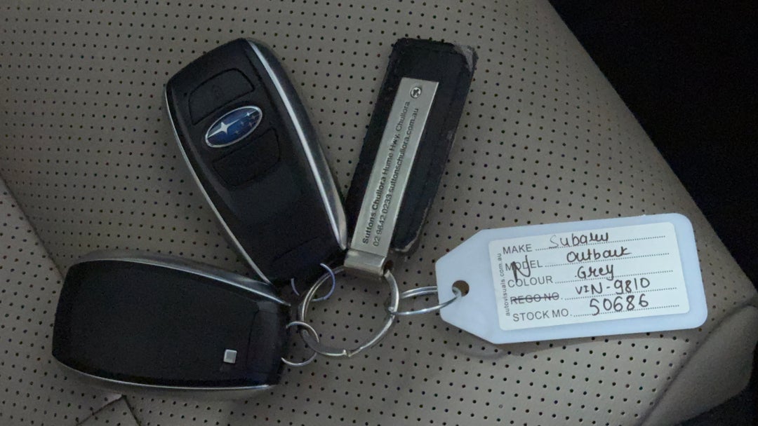 2024 Subaru Outback AWD Touring Xt, Automatic, 14269 km, Key Close-up