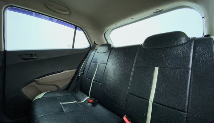 2016 Hyundai Grand i10 MAGNA 1.2 KAPPA VTVT, Petrol, Manual, 73,269 km, Right Side Rear Door Cabin